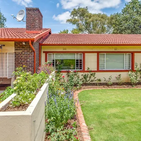 Chalet No.1 Primula Johannesburg Exterior photo